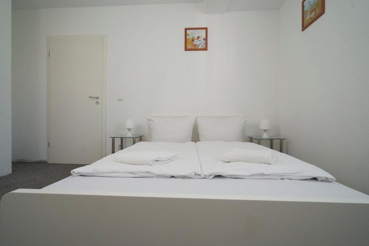 Bnb Potsdamer Platz Rooms & Apartments Berlim Exterior foto
