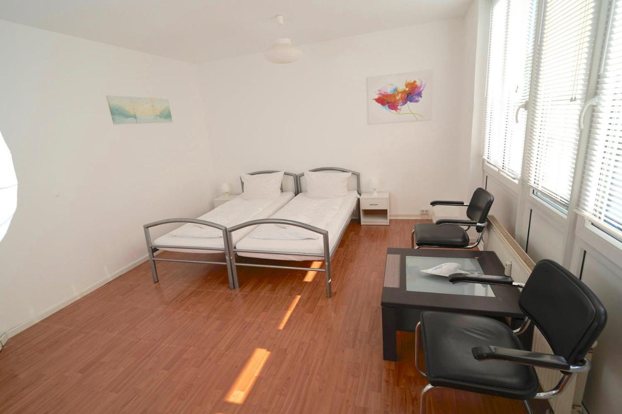 Bnb Potsdamer Platz Rooms & Apartments Berlim Exterior foto