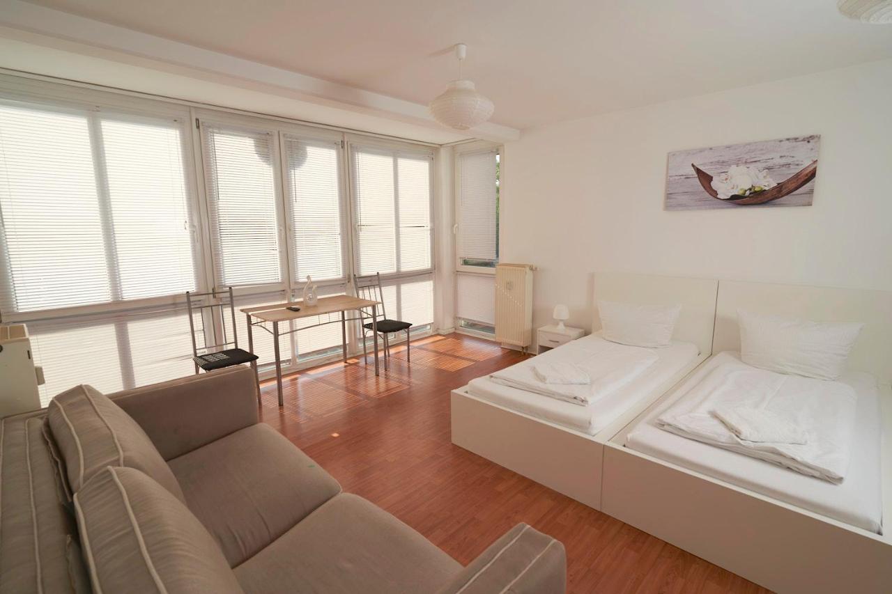 Bnb Potsdamer Platz Rooms & Apartments Berlim Exterior foto