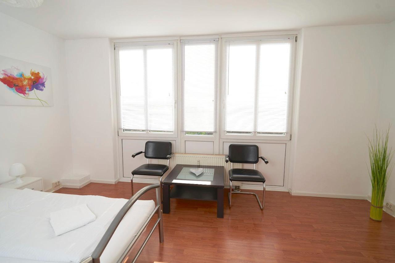 Bnb Potsdamer Platz Rooms & Apartments Berlim Exterior foto