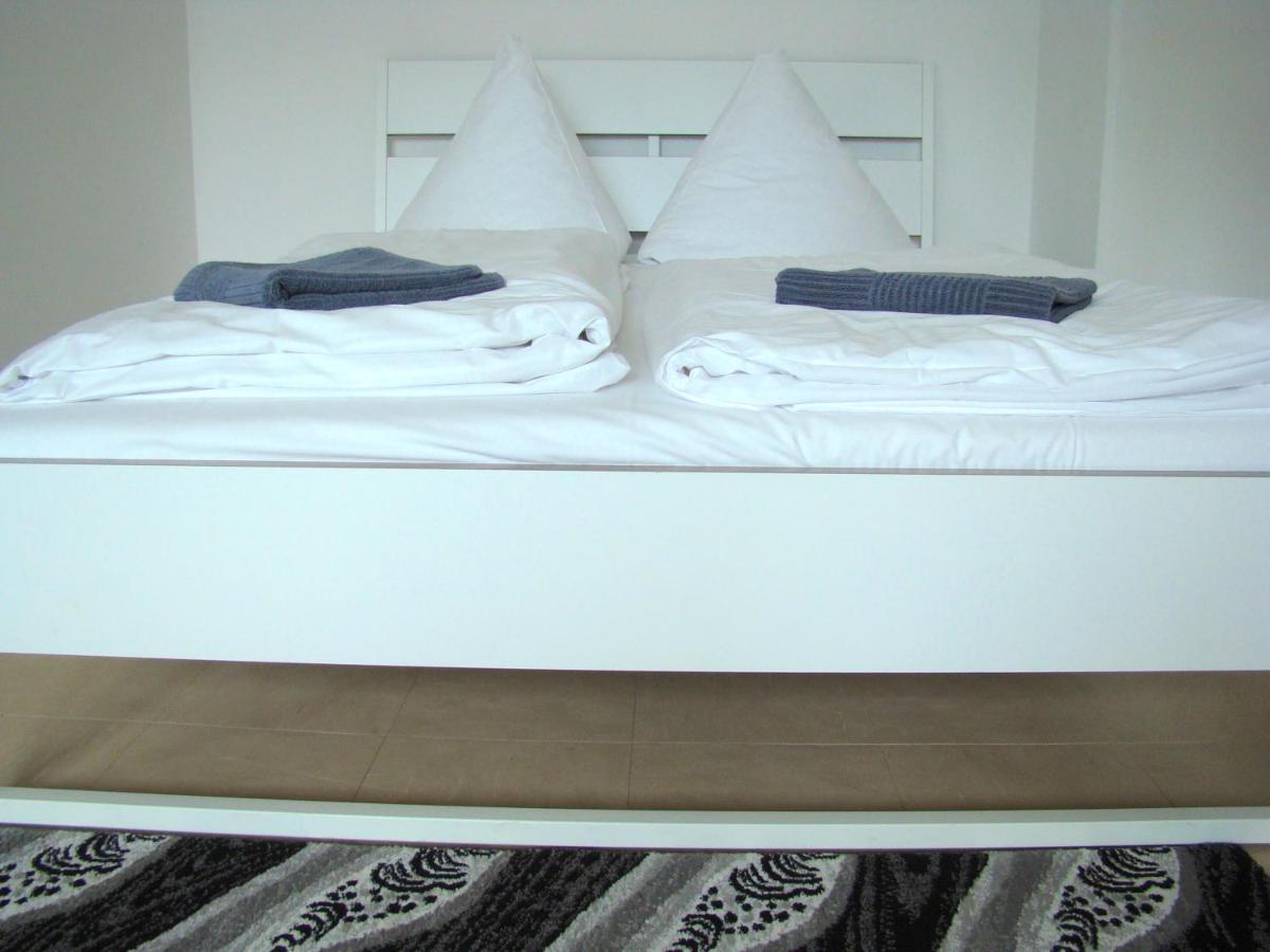 Bnb Potsdamer Platz Rooms & Apartments Berlim Exterior foto